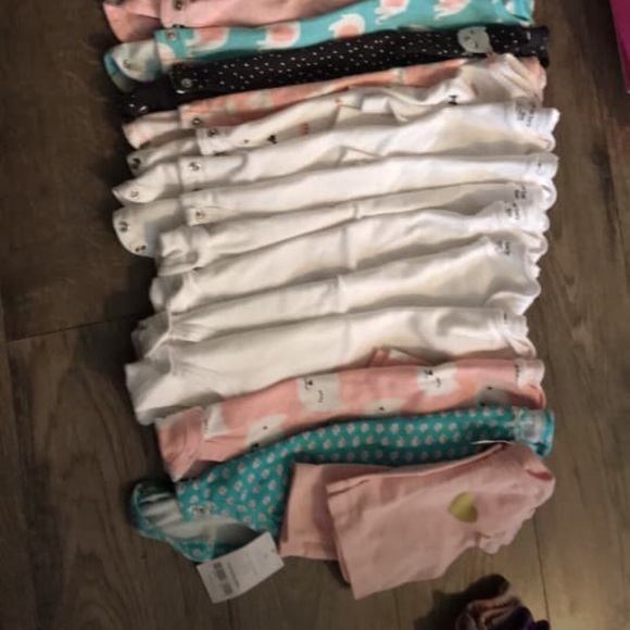 Infant girls onesie lot ( SOLD ON FB ) - Picture 2 of 2